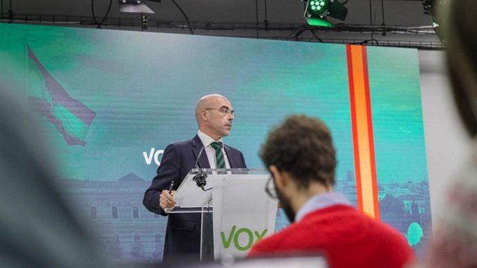 El vicepresidente de Vox Jorge Buxadé en rueda de prensa