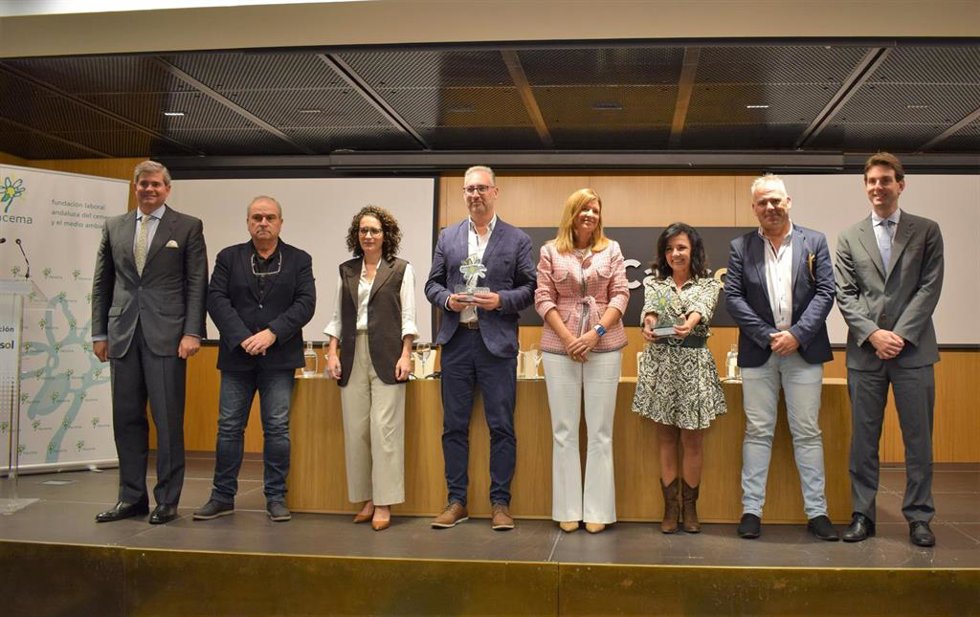 El reportaje 'Hidrógeno verde, blanco y verde' gana el XVII Premio Flacema a mejor comunicación en desarrollo sostenible.