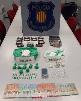 Un home i dues dones detinguts per presumpte trfic de drogues a Sant Adri de Besós