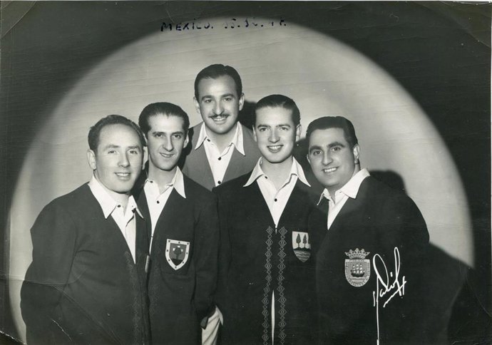 El film documental 'Los XEY, una historia de película' rescata la memoria del grupo vocal donostiarra