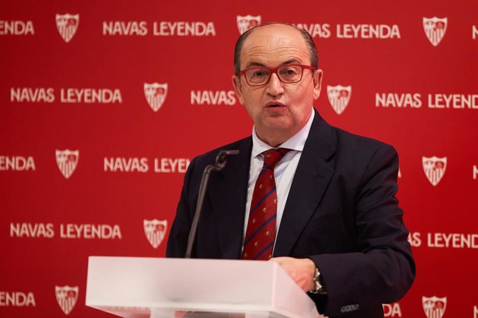 Archivo - Jose Castro, President of Sevilla Futbol Club, during the renewal act of Jesus Navas, player of Sevilla Futbol Club at Sanchez Pizjuan stadium on June 28, 2021 in Seville, Spain.