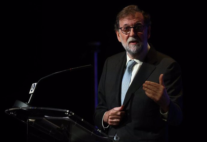 El expresidente del Gobierno Mariano Rajoy participa en la mesa Política para adultos. La democracia liberal y los populismos, en la Casa América, a 17 de octubre de 2022, en Madrid (España).   