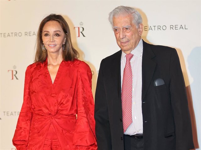 Isabel Preysler y Mario Vargas Llosa en la inauguración de la temporada en el Teatro Real
