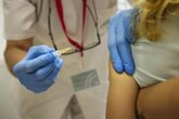Foto: El 49% de la población española tiene intención de vacunarse contra la gripe