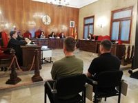 Otro alumno del profesor acusado de abusos dice que en clase hacía bromas sexuales y que "tocaba el culo" a alumnas