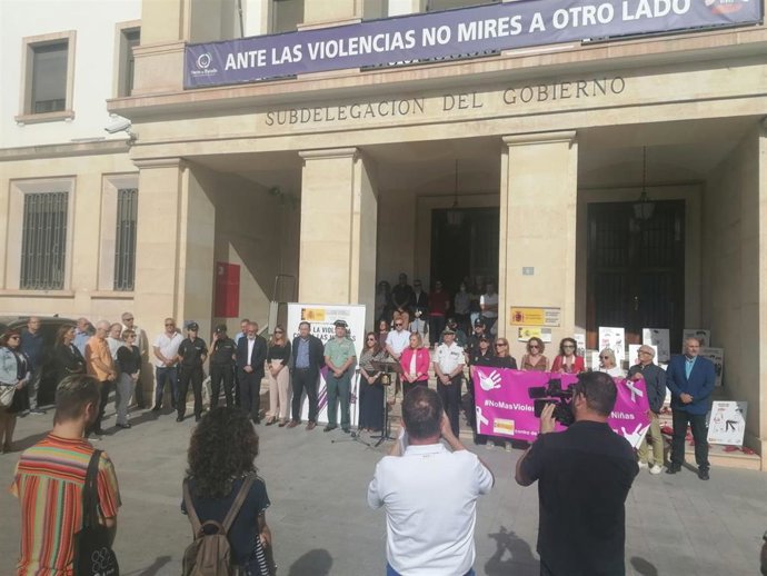 Minuto de Silencio en Alicante por el último crimen machista ocurrido en Alcoi