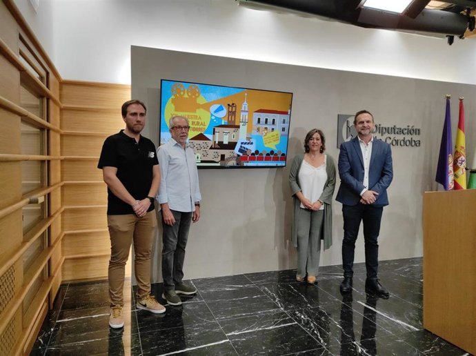 La delegada de Cultura de la Diputación de Córdoba, Salud Navajas, en la presentación de la Muestra de Cine Rural de Dos Torres.
