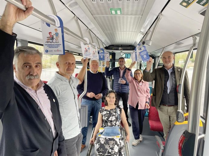 Imagen de los participantes en el lanzamiento de la campaña de sensibilización sobre la Espina Bífida