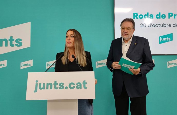 La portaveu de Junts al Congrés dels Diputats, Míriam Nogueras, i el portaveu del partit al Senat, Josep Lluís Cleries