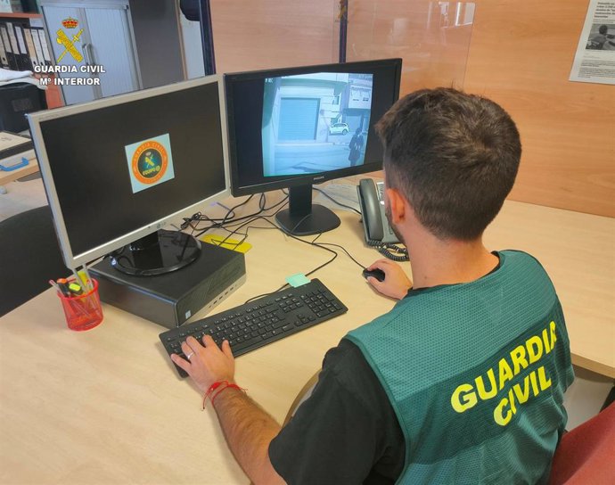 Agente de la Guardia Civil (ARCHIVO).