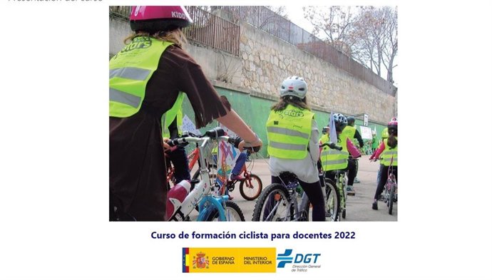 La DGT desarrolla el curso de formación ciclista para docentes para promover el uso de la bicicleta en los colegios