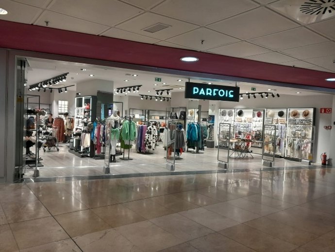 WHSmith y Parfois abren nuevos locales en la Terminal T2 del Aeropuerto Madrid-Barajas.