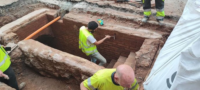 El refugio antiaéreo que han descubierto en las obras de la calle Ventalló de Grcia en Barcelona.