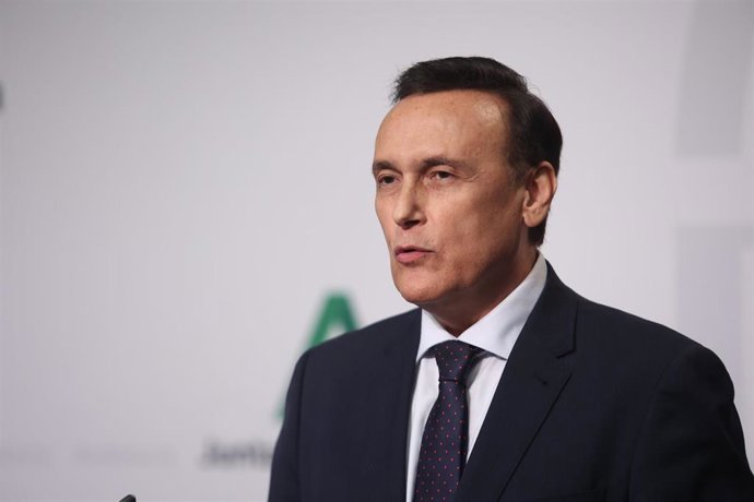 El consejero de Universidad, Investigación e Innovación, José Carlos Gómez Villamandos, en la rueda posterior al Consejo de Gobierno