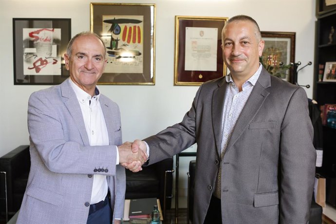 El president del CTESC, Toni Mora, i el deg del Col.Legi, Jesús M. Sánchez