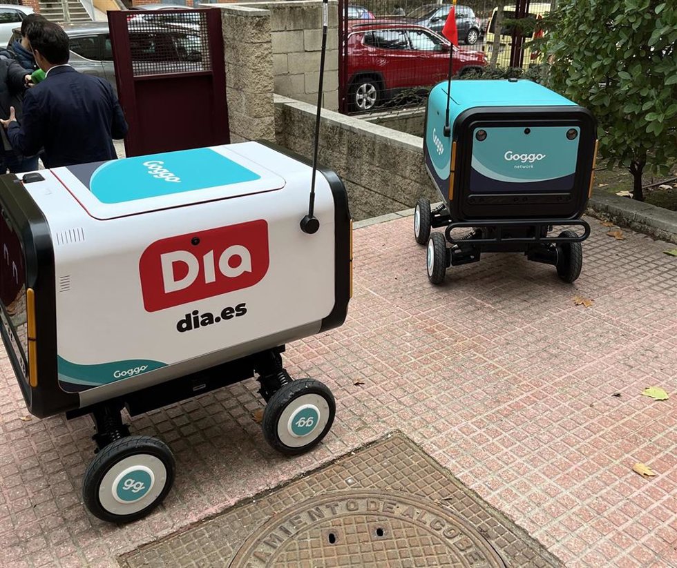 Robots autónomos de reparto a domicilio