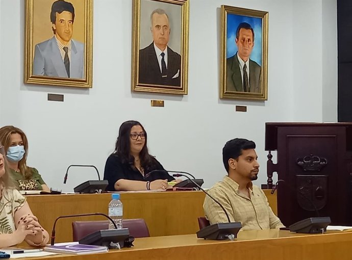 Fwd: El Pp De Umbrete Pide Al Alcalde Que Entregue Cuanto Antes El Borrador De Los Presupuestos Municipales