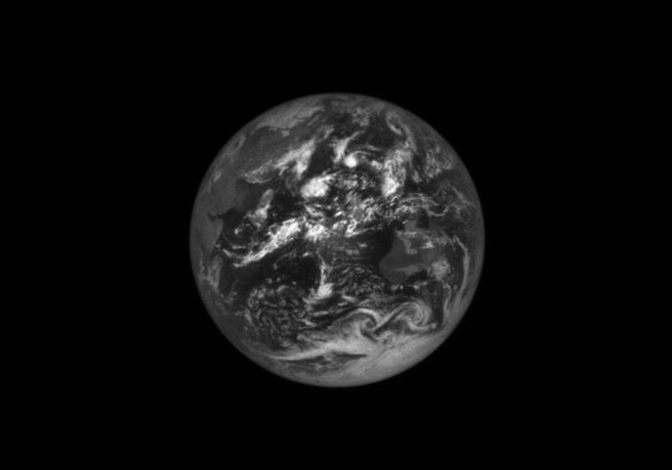 La Tierra desde 620.000 kilómetros