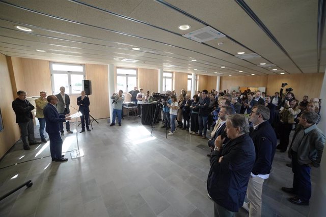 El alcalde de Lleida, Miquel Pueyo, en la inauguración del laboratorio de innovación agroalimentaria AgrolivingLab.