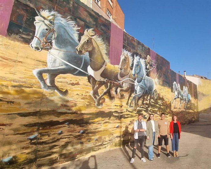 Calahorra dispone ya un gran mural artístico en la calle Mediavilla