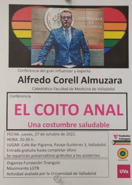 Carteles colocados en la facultad de Medicina de la Universidad de Valladolid y que han sido denunciados por el catedrático Alfredo Corell.