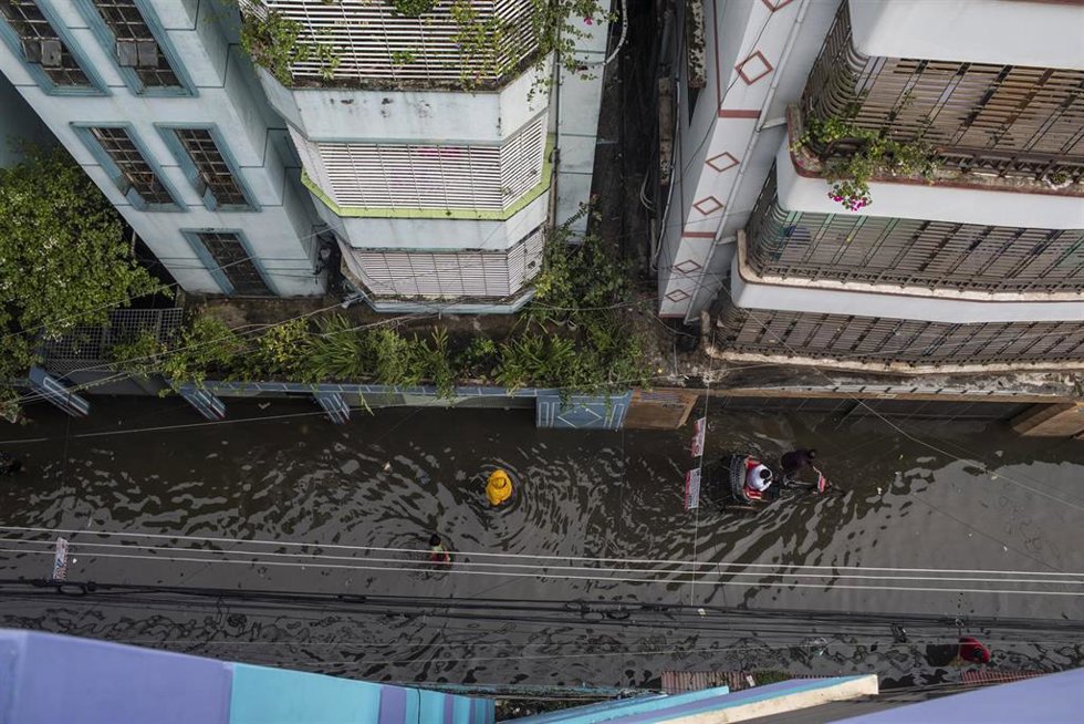 Tromenta Sitrang en Dhaka, Bangladesh