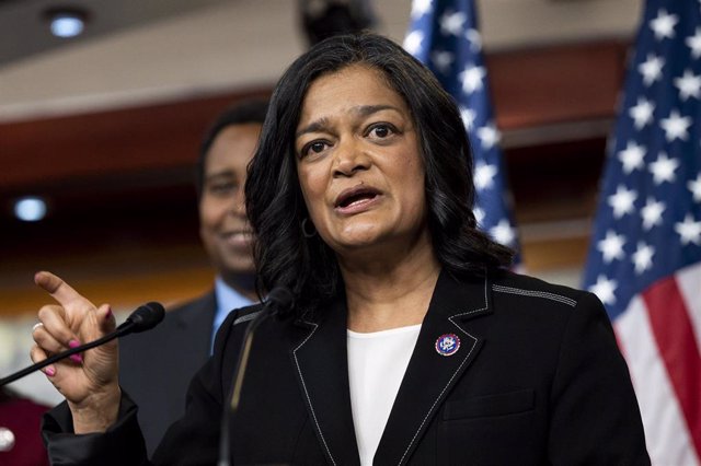 Archivo - La congresista del Partido Demócrata de Estados Unidos, Pramila Jayapal, Washington