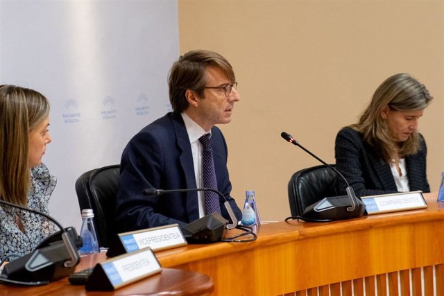 El conselleiro de Facenda e Administración Pública, Miguel Corgos, comparece en la Comisión 3ª, de Economía, Facenda e Orzamentos.