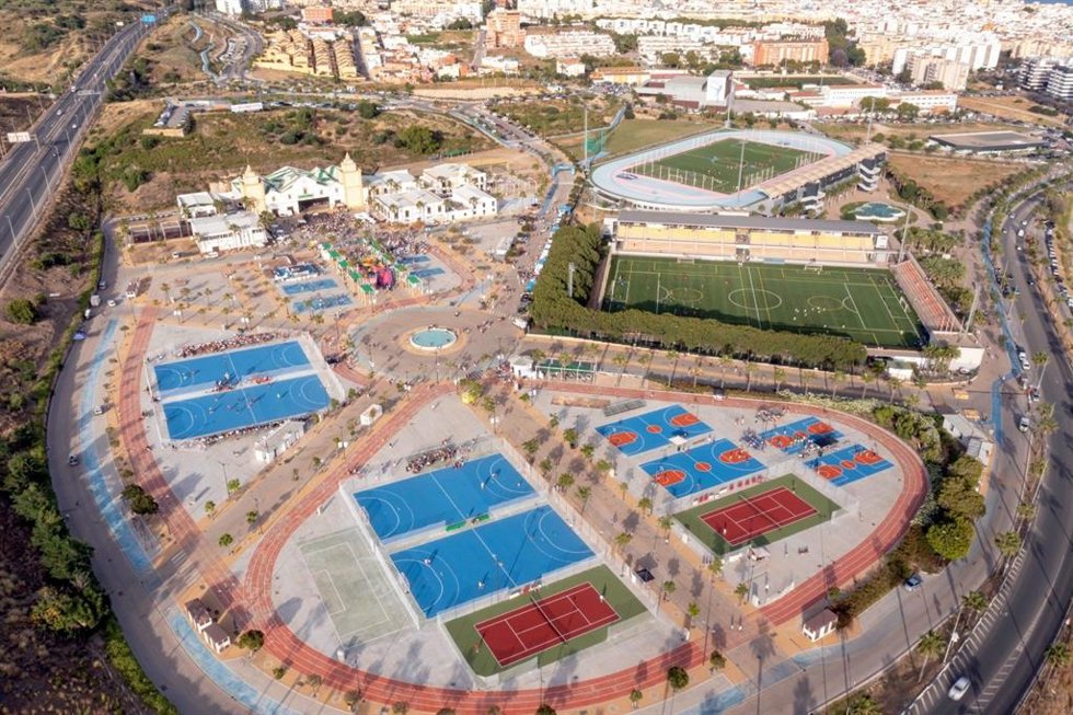 El Ayuntamiento de Estepona complementará el Parque Ferial y Deportivo con la construcción de un rocódromo