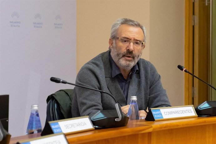 El subdirector xeral del Servizo de Gardacostas de Galicia, Lino Sexto, durante su comparecencia en el Parlamento.