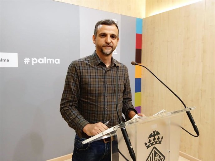 El regidor de Educación y Política Lingüística, Lloren Carrió.