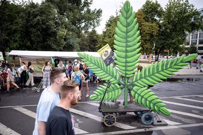 Archivo - Movilización a favor de la legalización del cannabis en Berlín