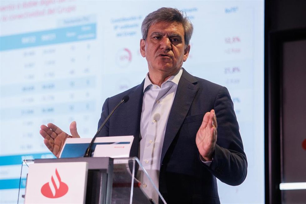 El consejero delegado del Banco Santander, José Antonio Álvarez, interviene durante la presentación de los resultados del tercer trimestre de 2022 del Grupo Santander, en la Ciudad del Grupo Santander, a 26 de octubre de 2022, en Boadilla del Monte, Mad