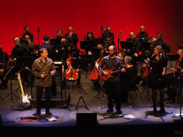Cris Juanico y la Orquesta Sinfónica Illes Balears.