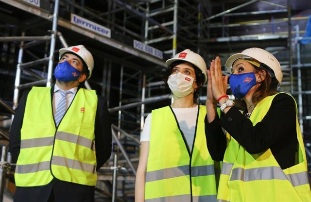 Archivo - Isabel Díaz Ayuso, David Pérez y Silvia Roldán, CEO de Metro de Madrid