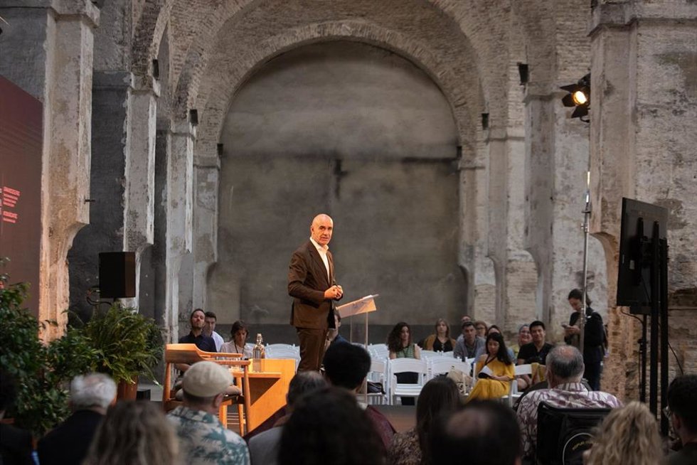 El alcalde de Sevilla, Antonio Muñoz, en la Fábrica de Artillería.