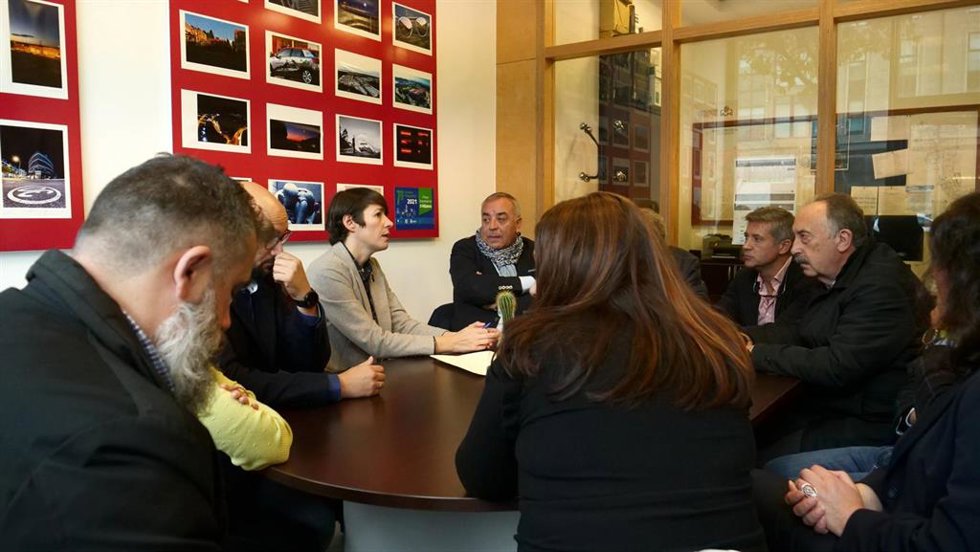 Ana Pontón se reúne con miembros de la asociación empresarial Novo Milladoiro
