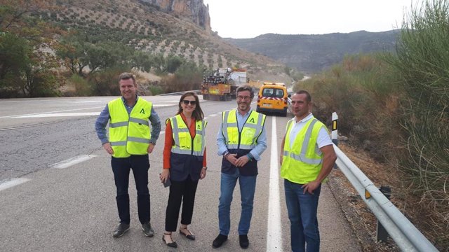 Visita a las obras en la A-401