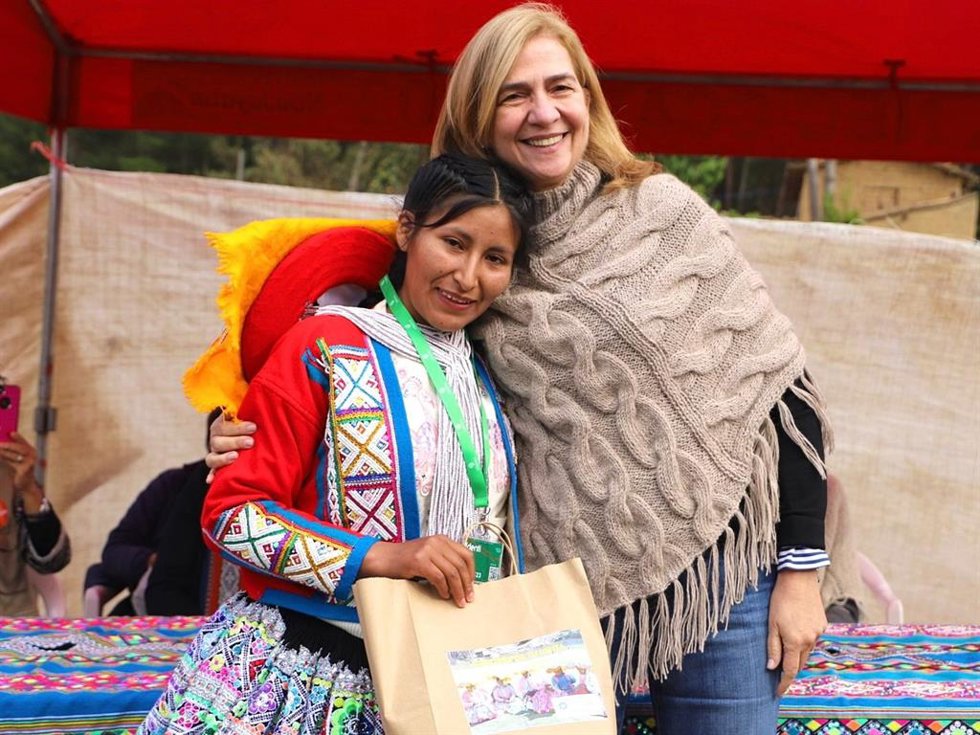 La Infanta Cristina nos muestra su cara más humana y feliz de los últimos tiempos