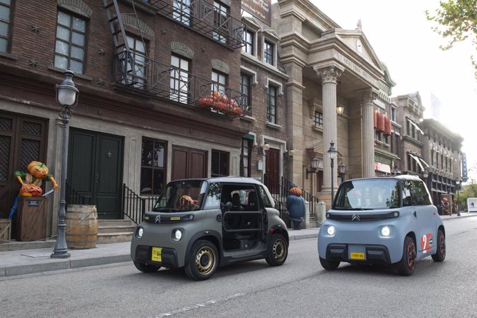 A la izquierda, el Citren Ami Buggy, y a la derecha, el Ami