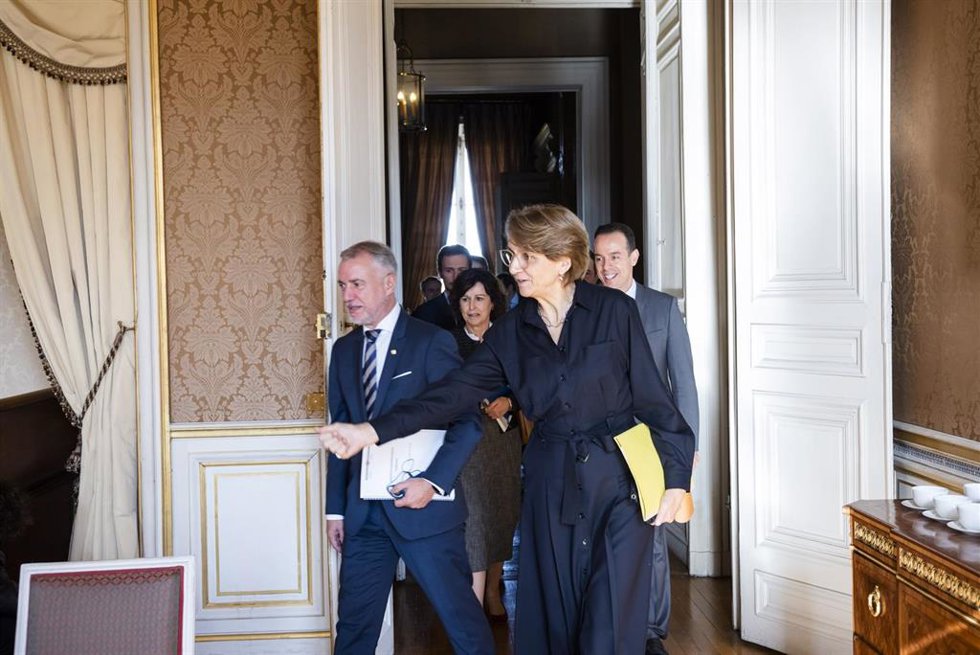 El Lehendakari, Iñigo Urkullu, y la secretaria general del Ministerio para Europa y Asuntos Exteriores francés, Anne-Marie Desctes