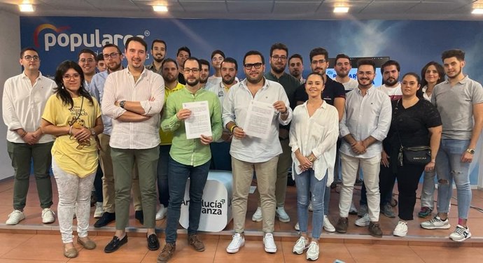 Encuentro de representantes juveniles en el PP