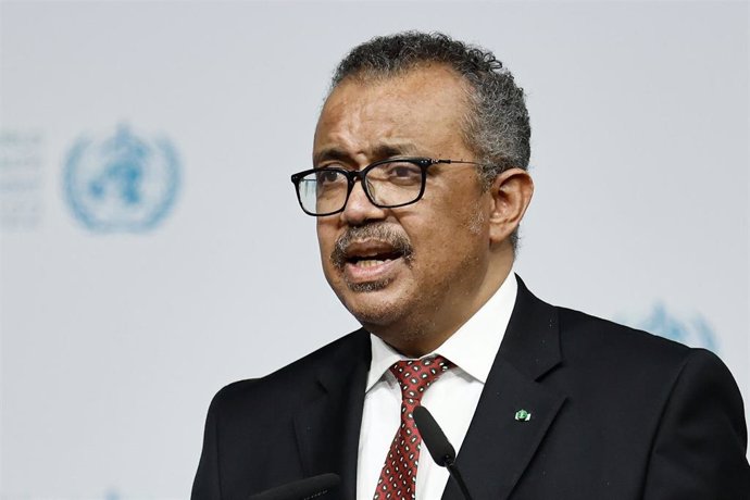 El director general de la Organización Mundial de la Salud (OMS), Tedros Adhanom Ghebreyesus, habla en la ceremonia de apertura de la 14 Cumbre Mundial de la Salud, en Berlín