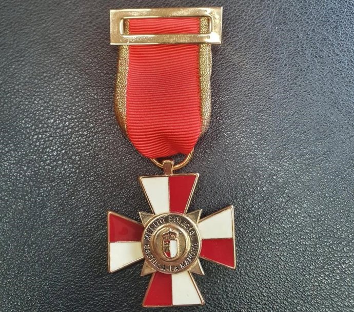 Medalla al Mérito Policial al policía de Argamasilla