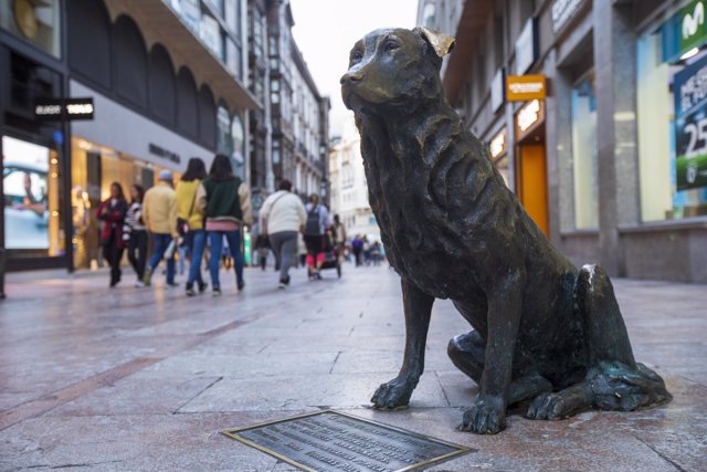 Estatuas en Oviedo