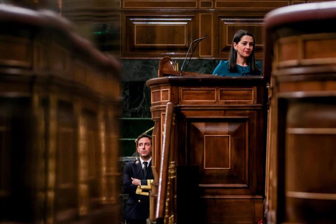 La líder de Ciudadanos, Inés Arrimadas, ien su intervención durante un debate de totalidad del Proyecto de Ley de Presupuestos Generales del Estado para el año 2023, en el Congreso de los Diputados, a 26 de octubre de 2022, en Madrid (España).  