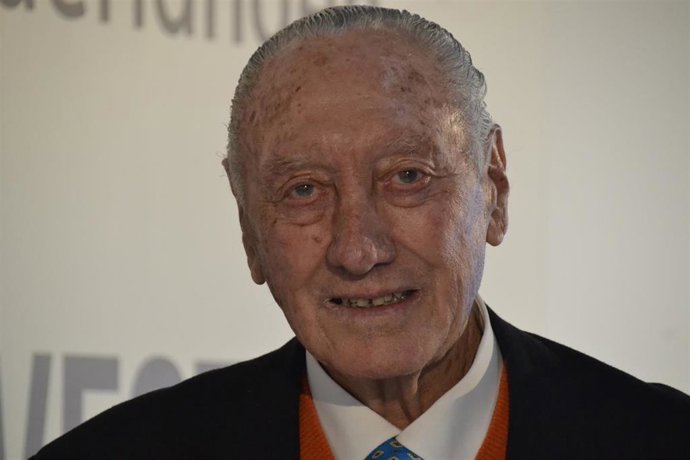 Archivo -  Antonio Sabugueiro, creador de la San Silvestre Vallecana, en una foto de archivo