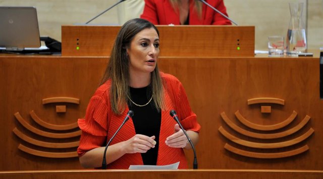 La portavoz del Grupo Parlamentario Socialista en la Asamblea de Extremadura, Lara Garlito