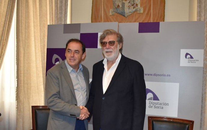 Los presidentes de la Diputación y de FOES, Benito Serrano y Santiago Aparicio.