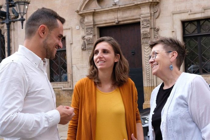 Antnia Jover, Iván Sevillano y Lucía Muñoz, los candidatos de la marca 'Créixer, guanyar, transformar!' a las primarias de Podemos Baleares.
